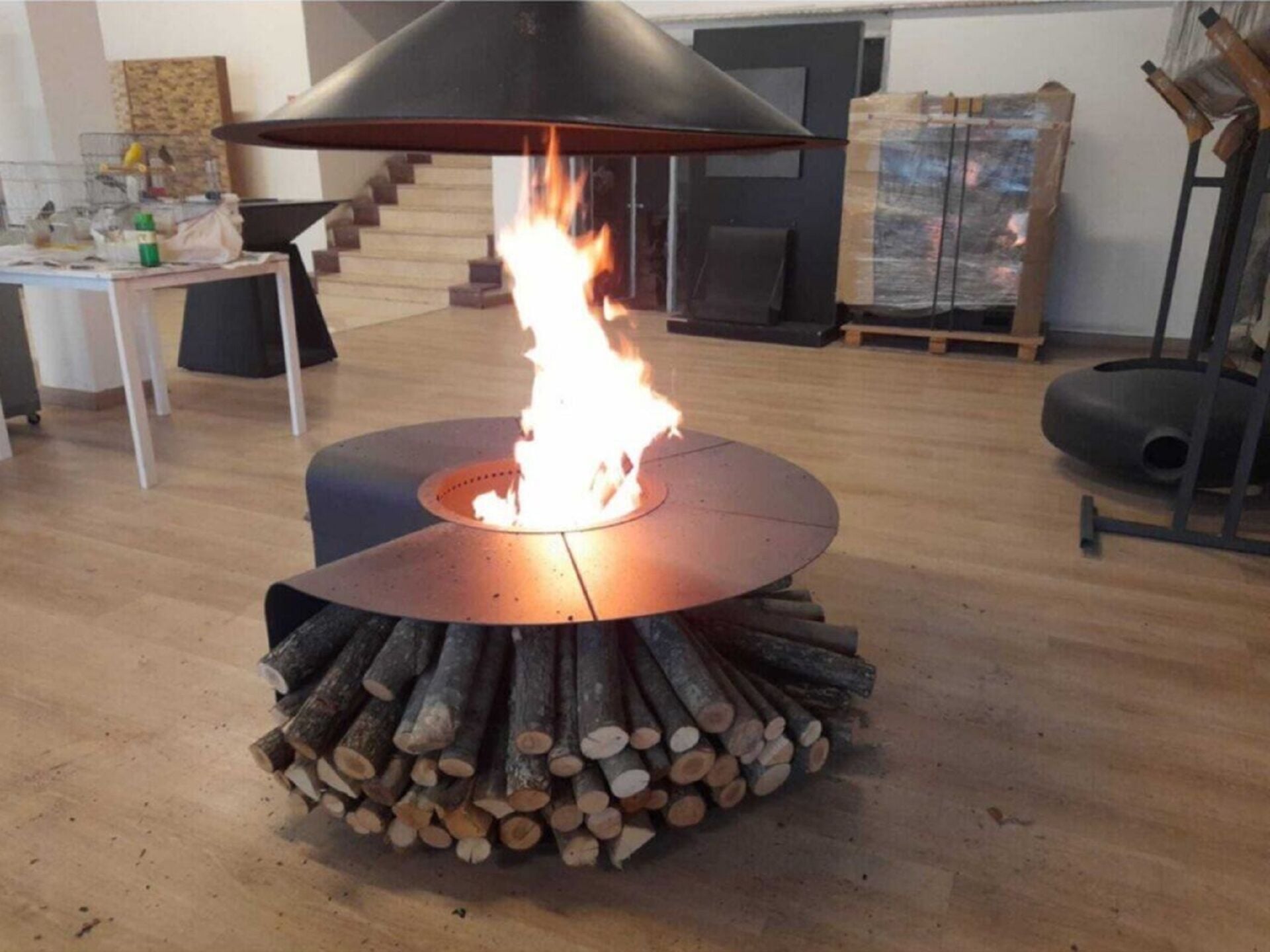 Mira Artflame Orta Şömine Odunlu Bahçe Dış Mekan Isıtıcısı