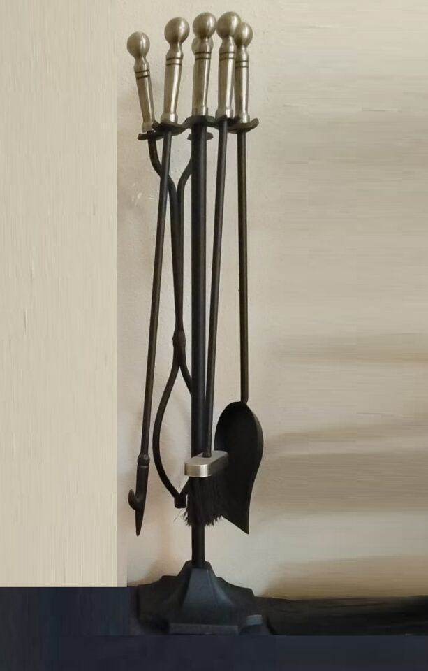 Schömne Yuvarlak Başlı Krom Maşa Takımı