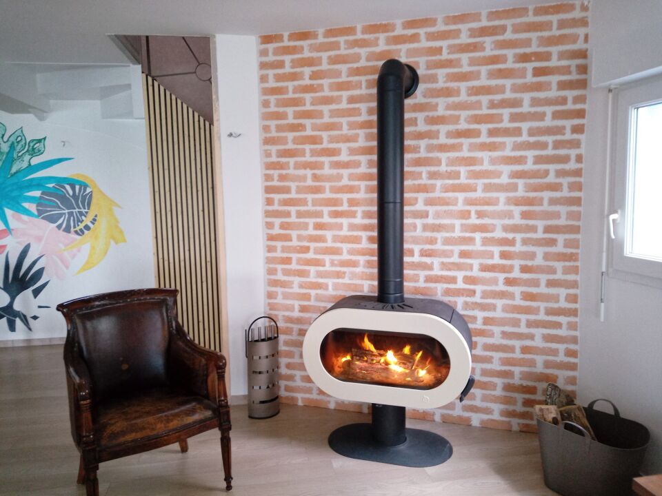 Invicta Döküm Odun Sobası Fifty On Pedestal Krem 6480 46