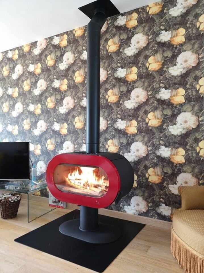 Invicta Döküm Odun Sobası Fifty On Pedestal Kırmızı 6480 47