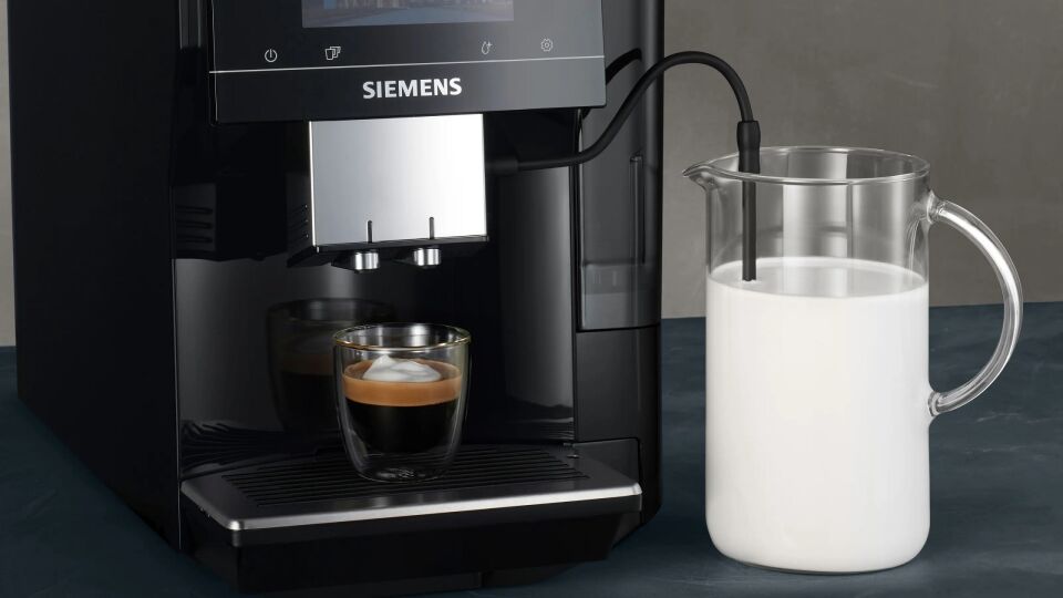 Siemens Tam Otomatik Kahve Makinesi EQ700 TP713R19