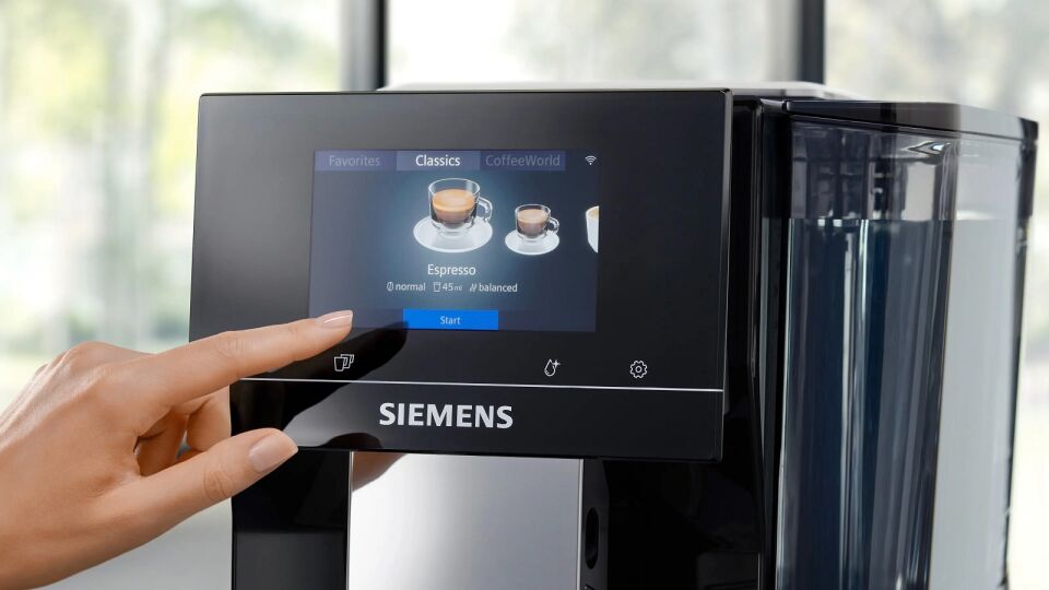 Siemens Tam Otomatik Kahve Makinesi EQ700 TP713R19