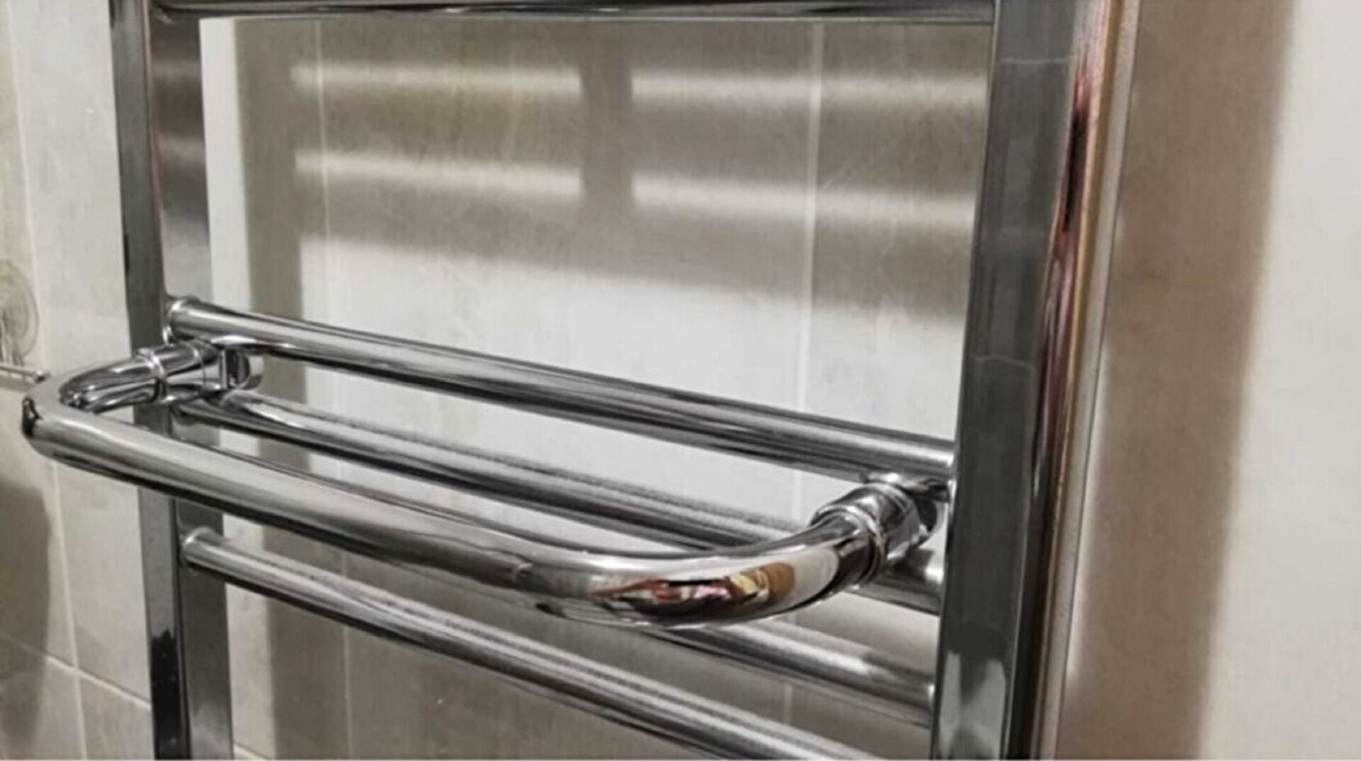 Miss Worble Havlupan Banyo Askısı 40 cm