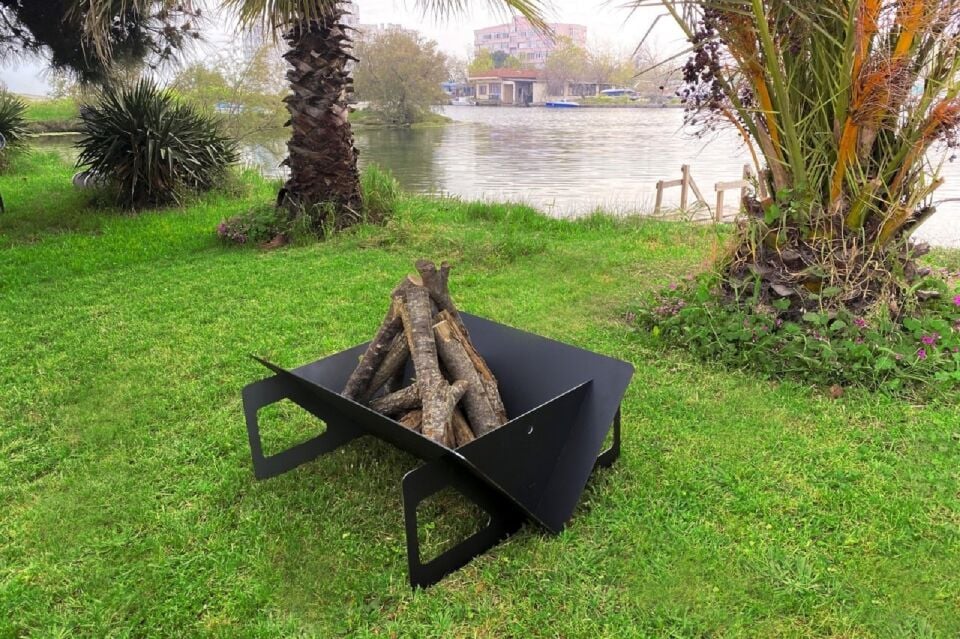 Starfire Vesta Bahçe Şöminesi Siyah