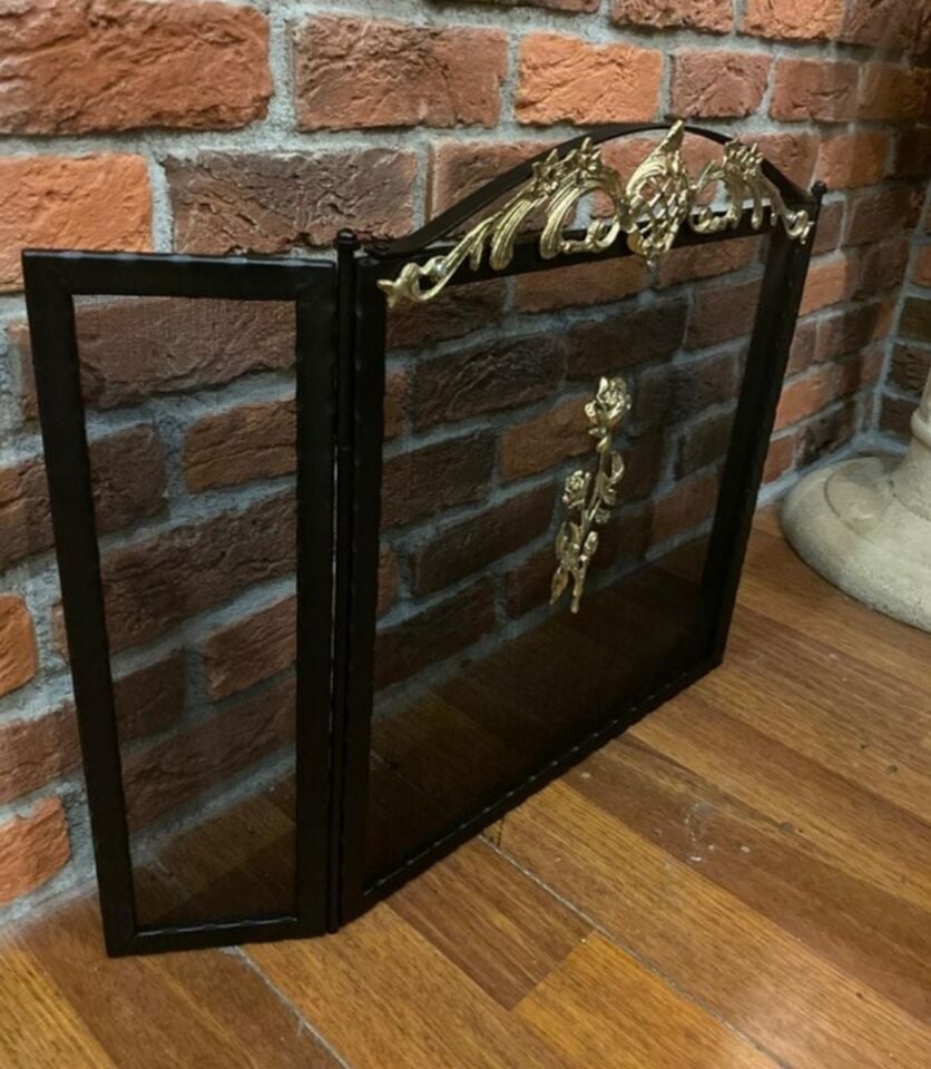 Miss Worble Gül Desenli Şömine Siperlik